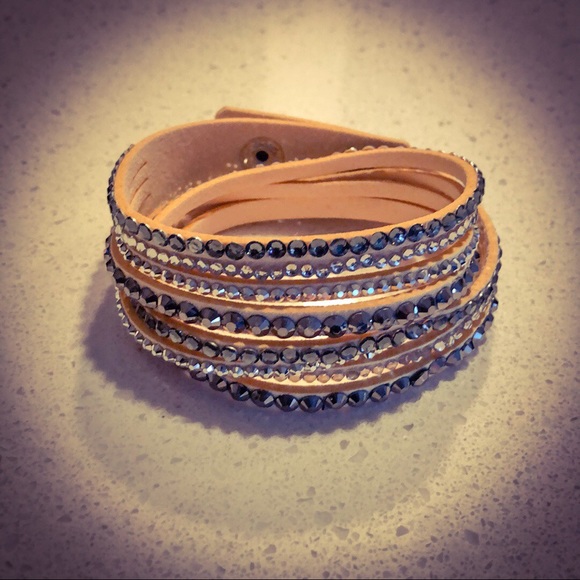 5 for $25💕Rhinestone Embellished Bracelet💕 - Picture 3 of 5